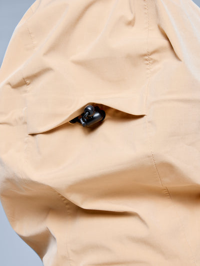 Elastische trekkoord in capuchon